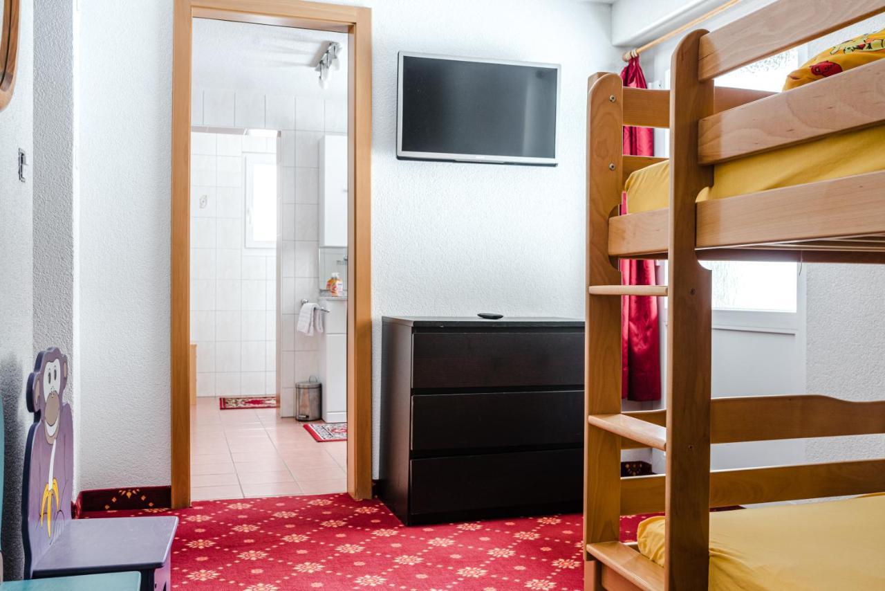 Family Hotel Desiree Grächen Buitenkant foto
