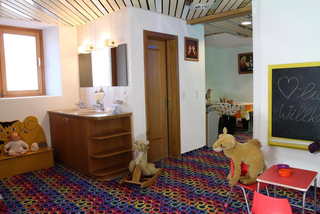 Family Hotel Desiree Grächen Buitenkant foto